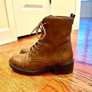 TARGET -UNIVERSAL THREAD- WOMENS BROWN BOOTS
